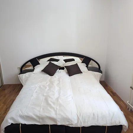 Apartment Nova Breka